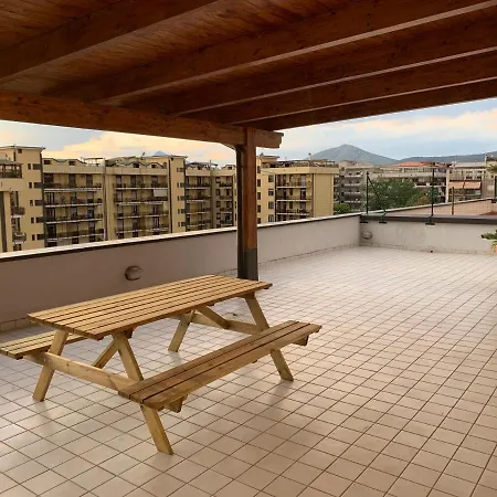Myrooftop A 10 Min Dalla Reggia Di Apartment